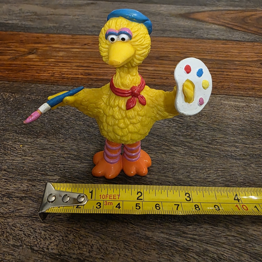 Vintage Sesame Street's Yellow Big Bird Figurine with Paint Palette - Picture 6 of 6